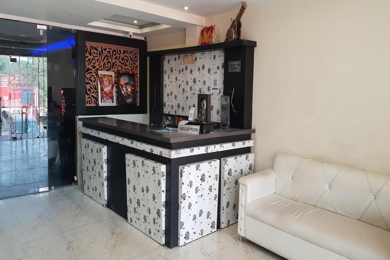 Oyo 27750 Bhagwati Residency Otel Mirzāpur Dış mekan fotoğraf