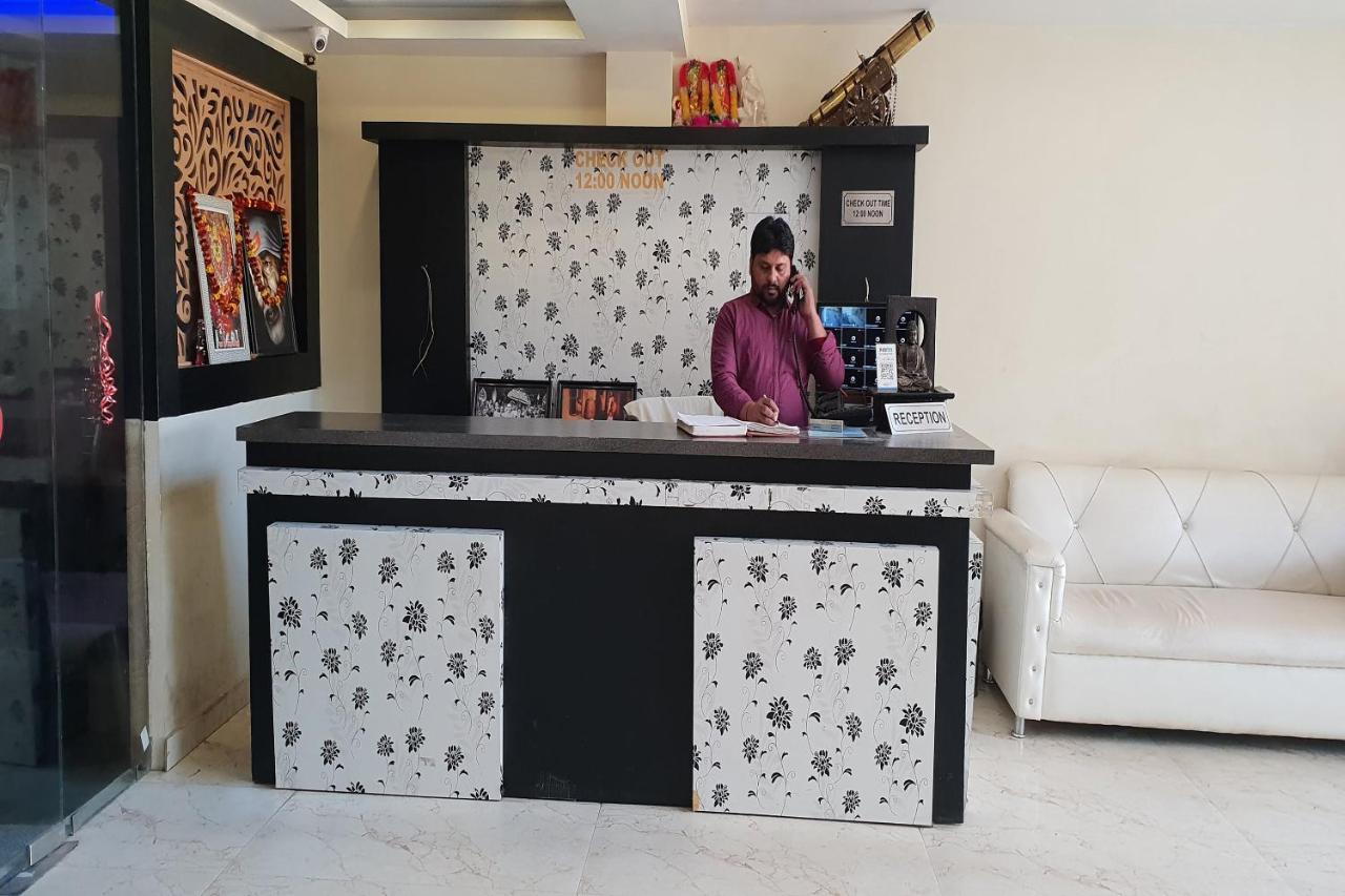 Oyo 27750 Bhagwati Residency Otel Mirzāpur Dış mekan fotoğraf