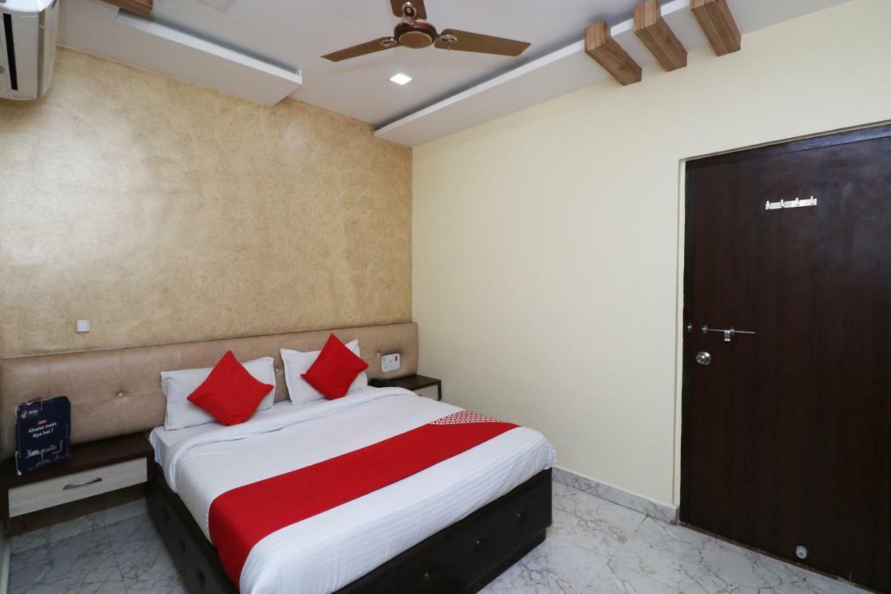 Oyo 27750 Bhagwati Residency Otel Mirzāpur Dış mekan fotoğraf